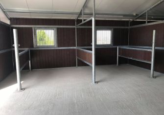 aires de pansage dans barn Westland
