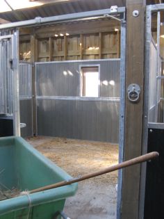 Separations pleine -doublage adapté d‘un batiment en bois